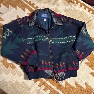 Vintage Pendleton Men’s wool bomber Aztec, Navajo jacket. Size medium